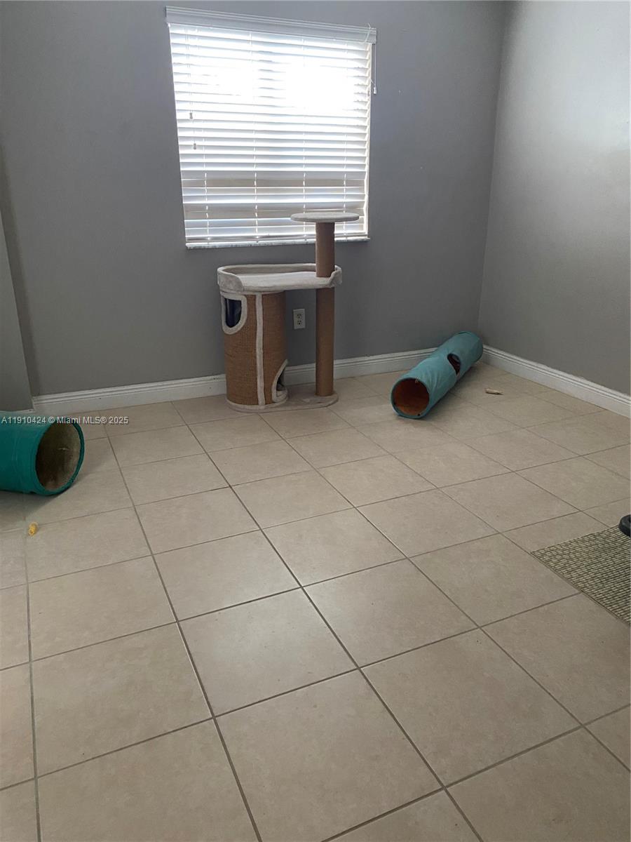 VENETIA GROVE - Residential