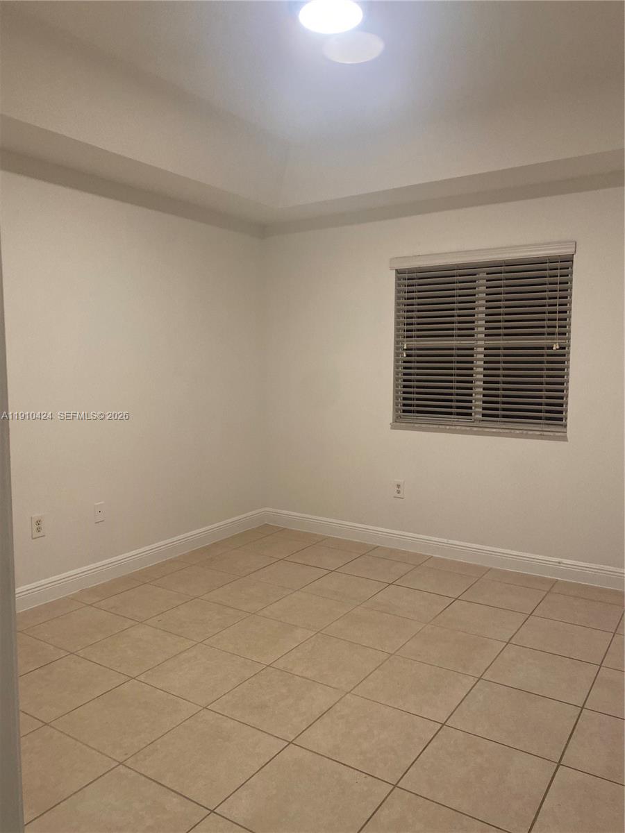 VENETIA GROVE - Residential
