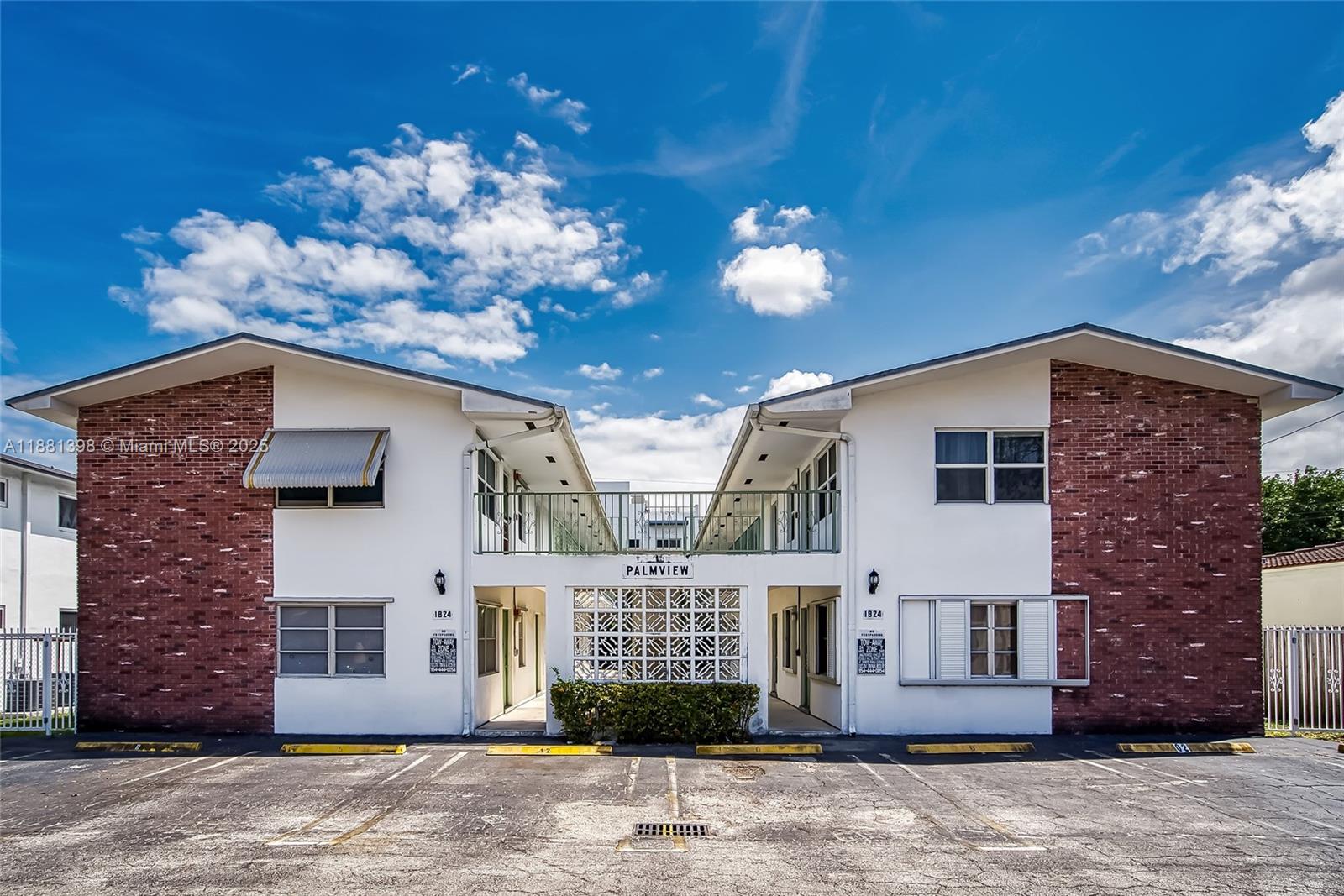 PALMVIEW CONDOMINIUM APAR - Residential