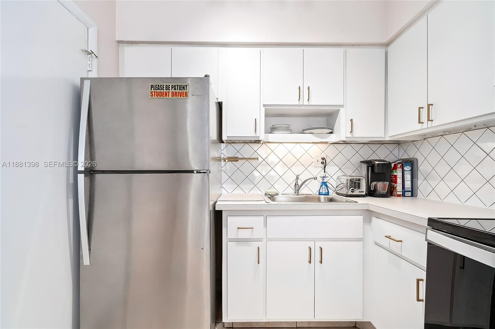 PALMVIEW CONDOMINIUM APAR - Residential