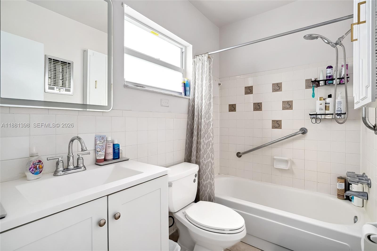 PALMVIEW CONDOMINIUM APAR - Residential