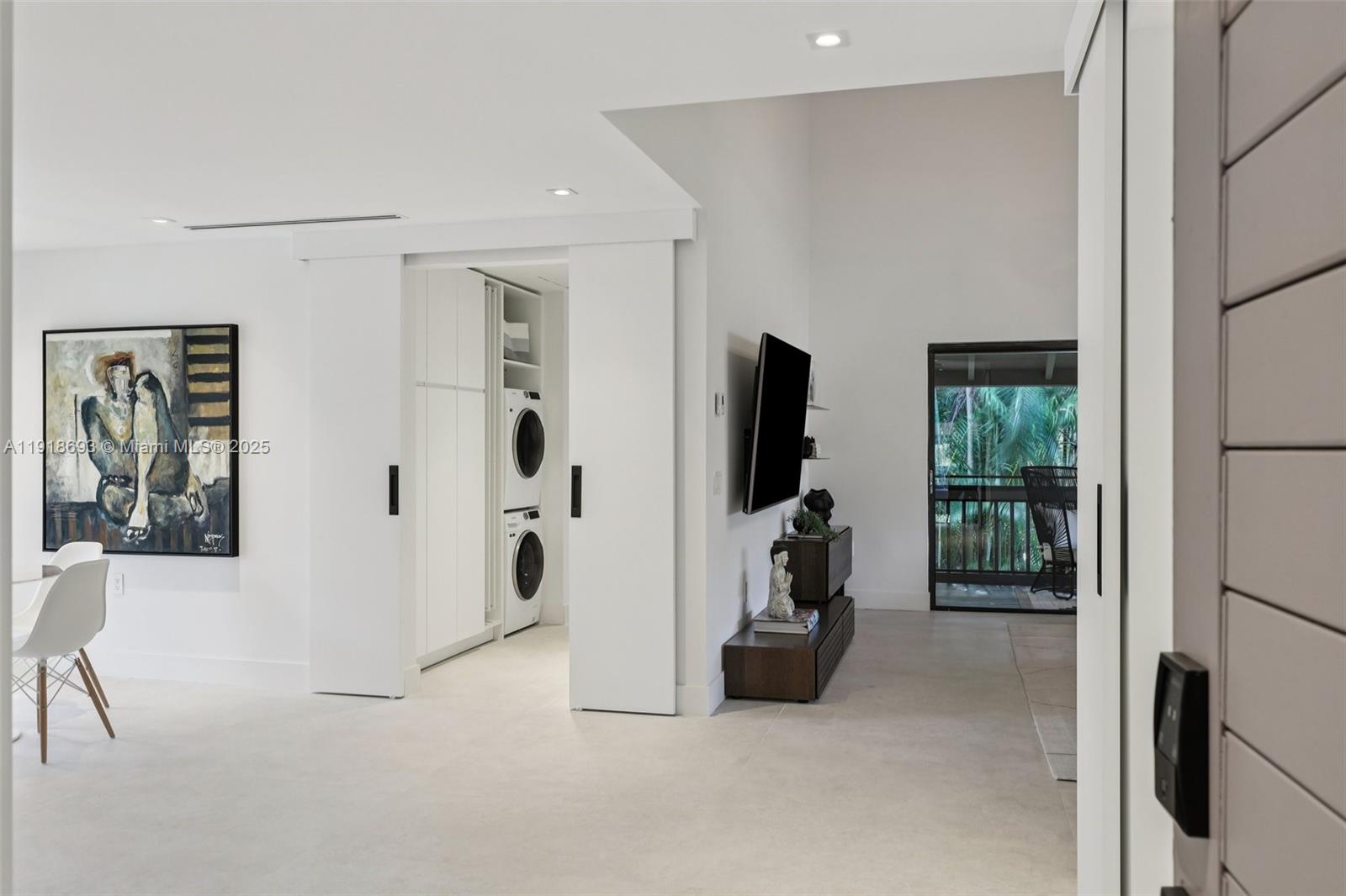 7123 Rain Forest Dr A