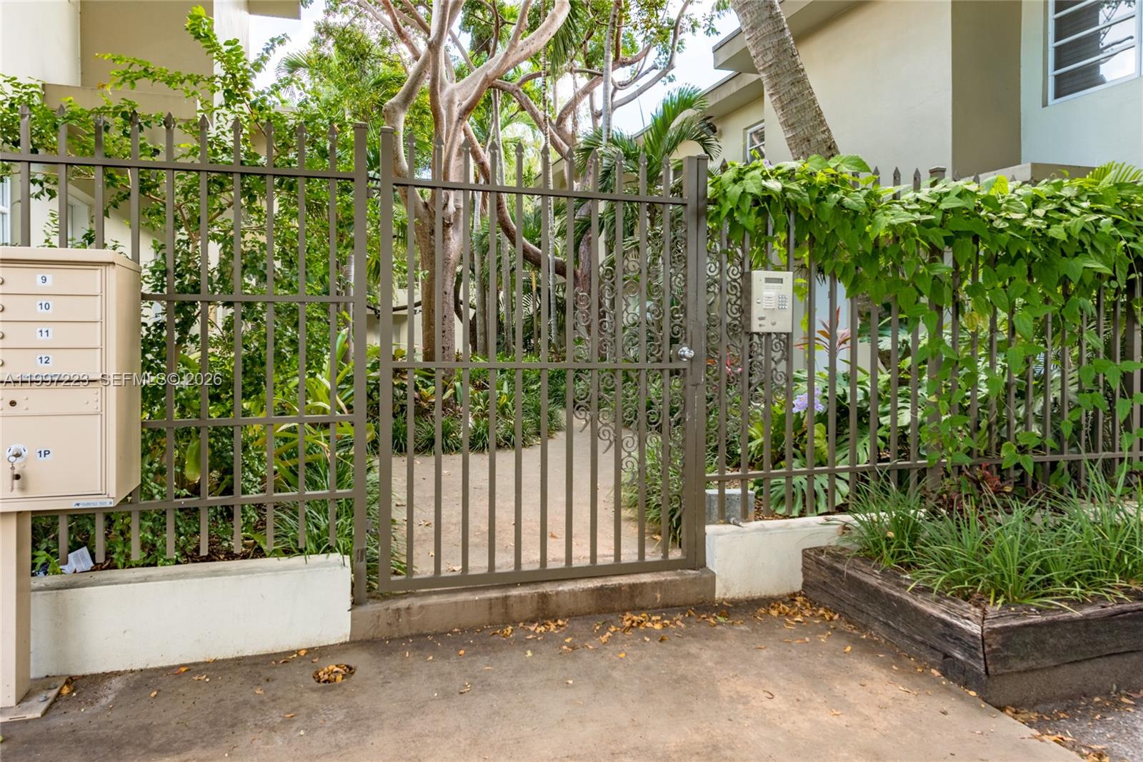 TRACY CONDO - Residential Lease