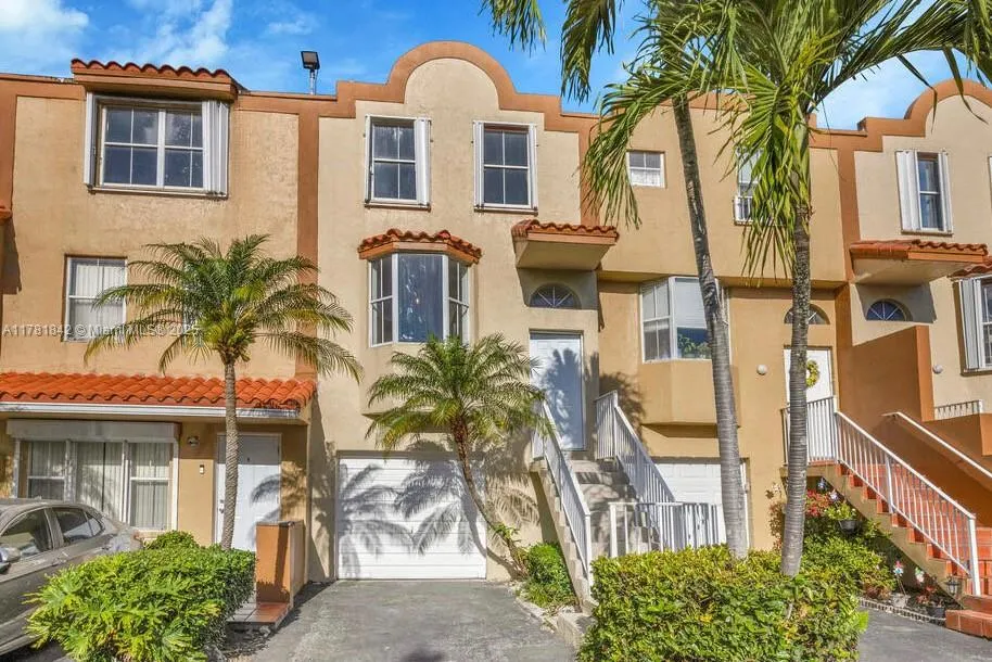 Miami, Florida 33126, United States, 3 Bedrooms Bedrooms, ,3 BathroomsBathrooms,Residential,Active,107338