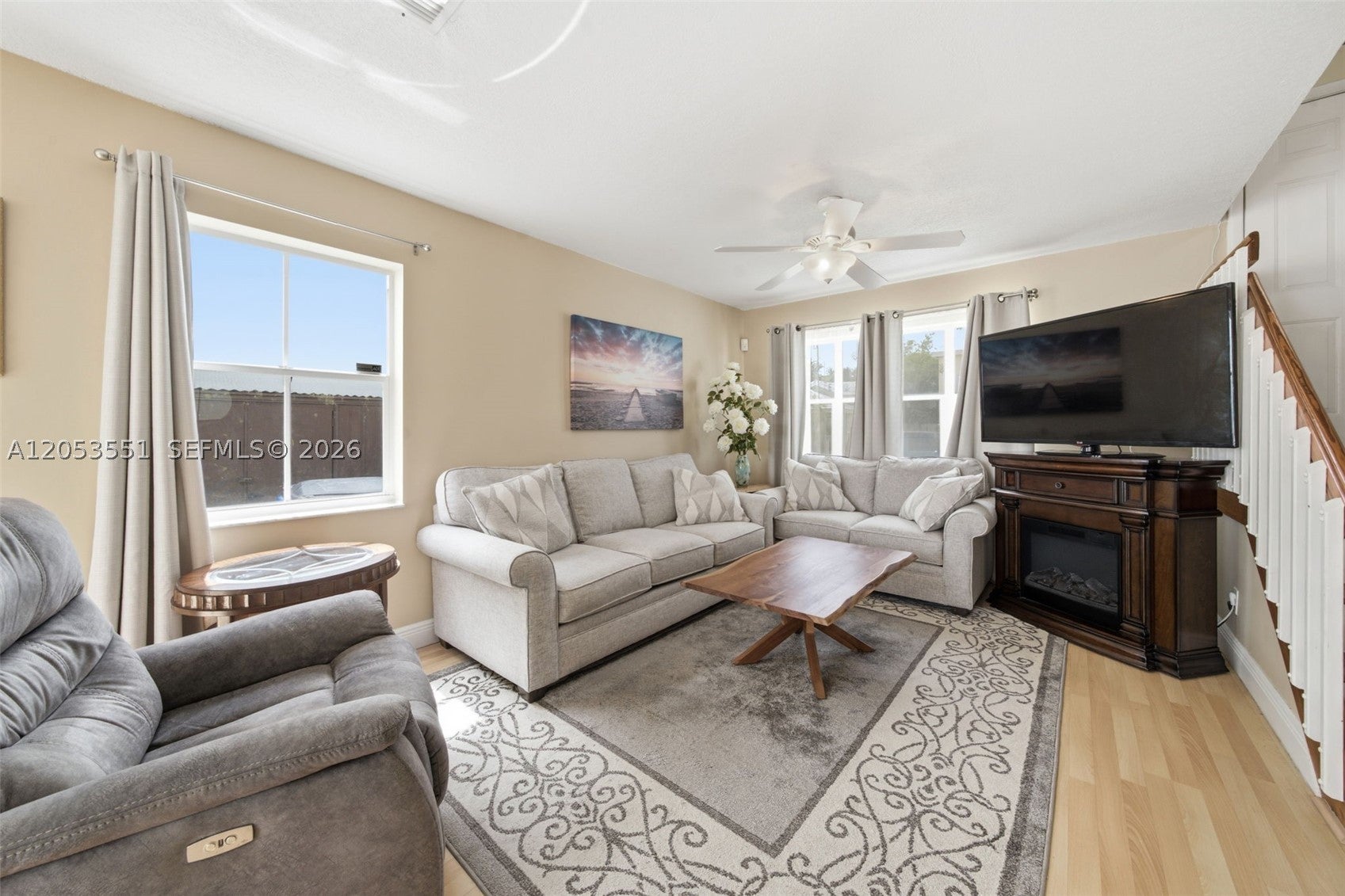 6633 Bayfront Dr