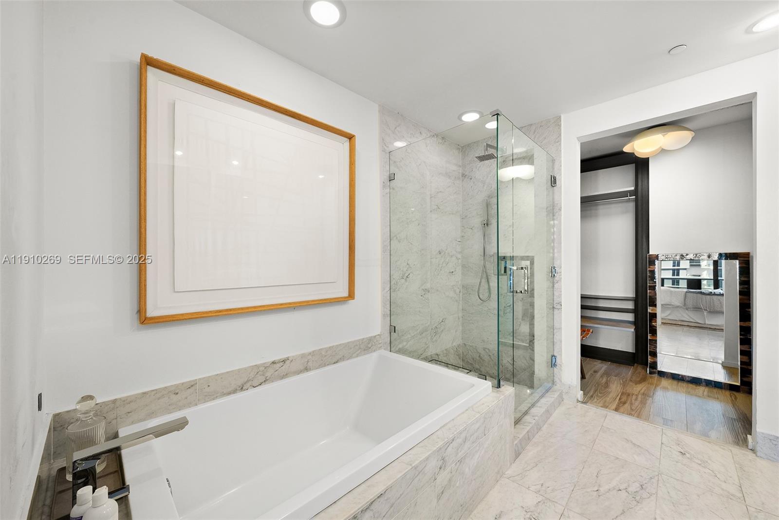 801 SMA RESIDENCES CONDO - Residential