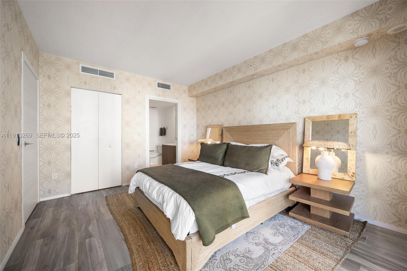 801 SMA RESIDENCES CONDO - Residential