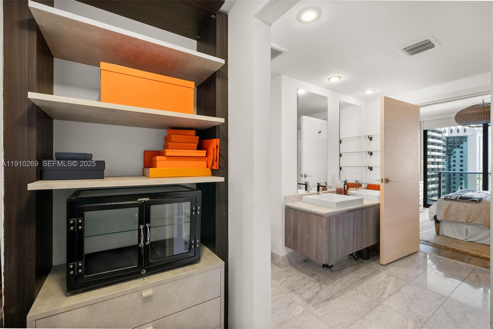 801 SMA RESIDENCES CONDO - Residential