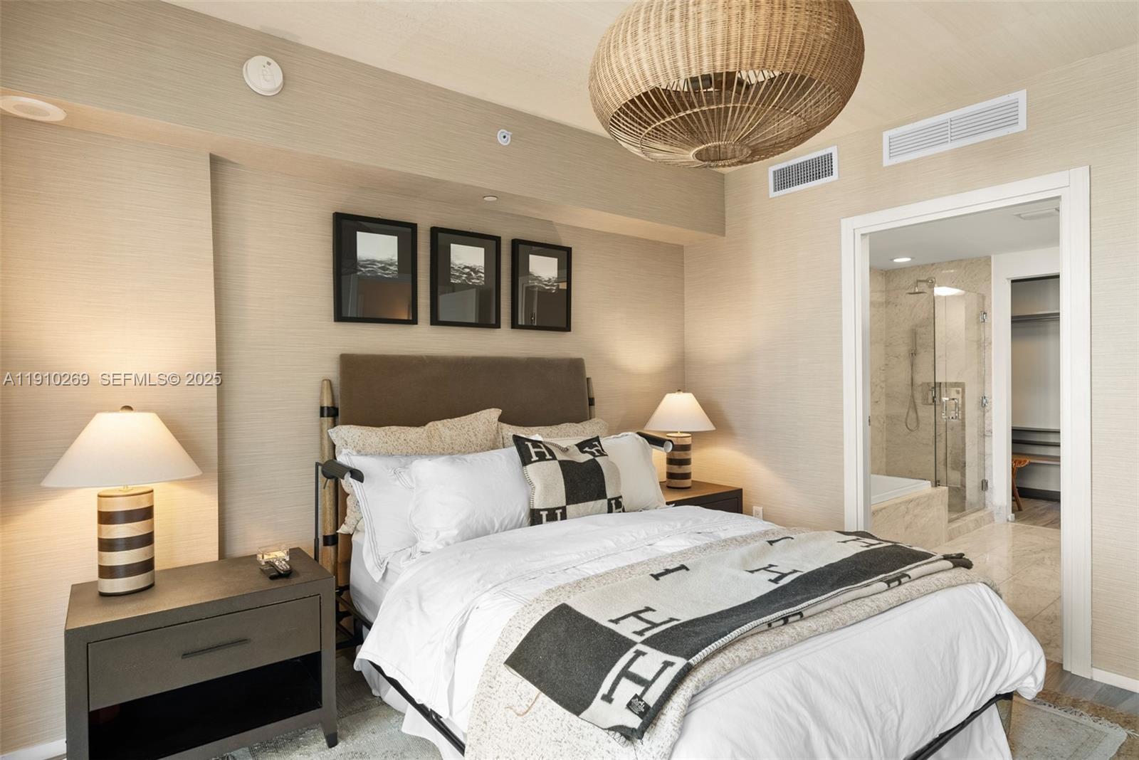 801 SMA RESIDENCES CONDO - Residential