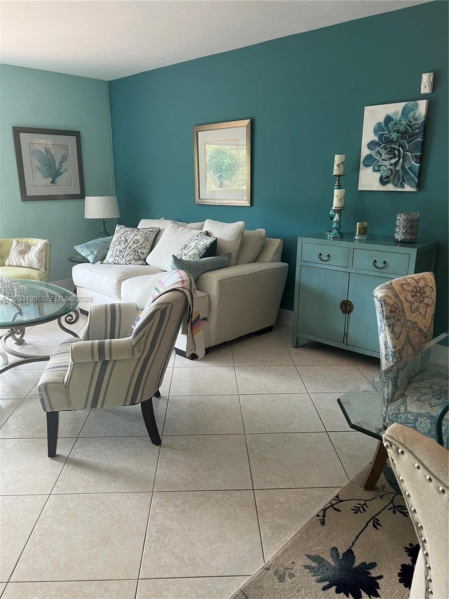 THE LEDGES CONDO - Residential