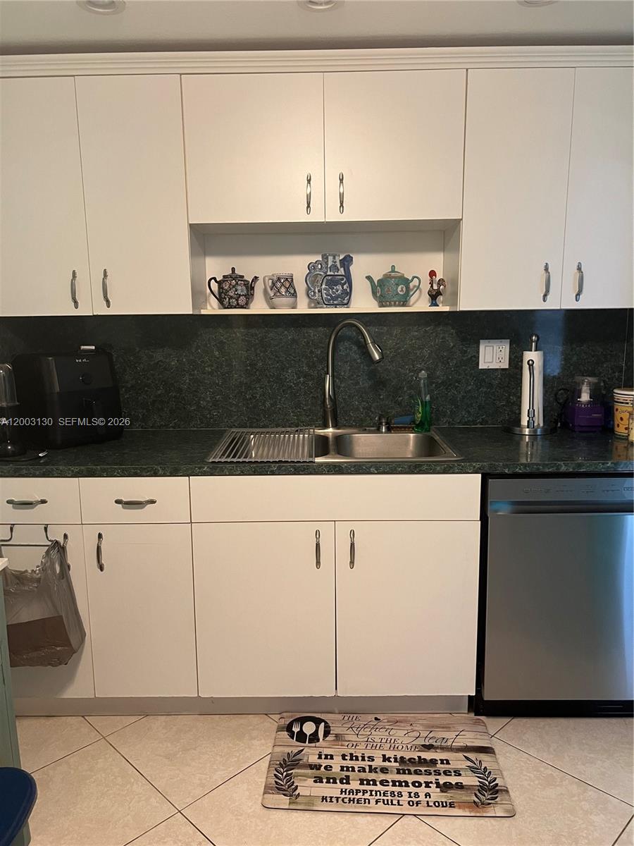 THE LEDGES CONDO - Residential