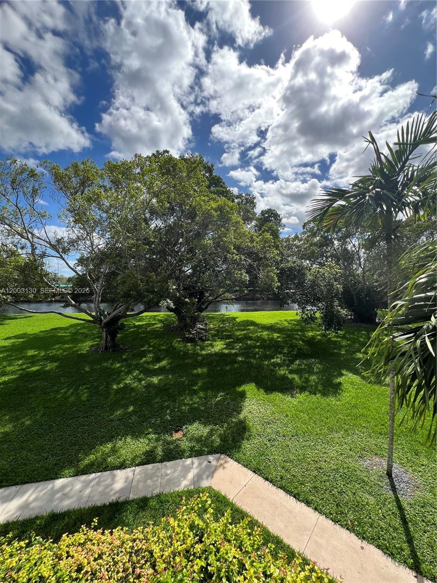 THE LEDGES CONDO - Residential