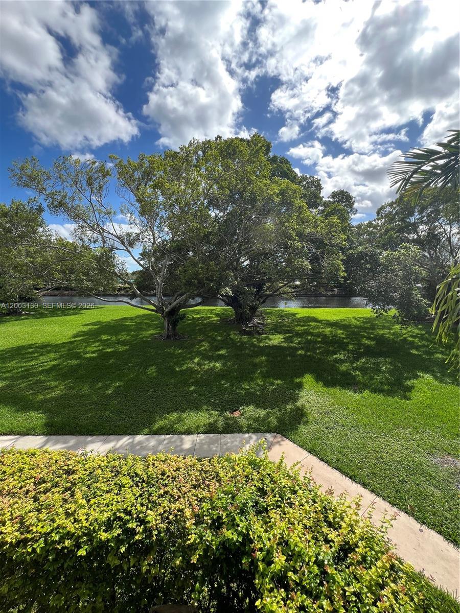 THE LEDGES CONDO - Residential