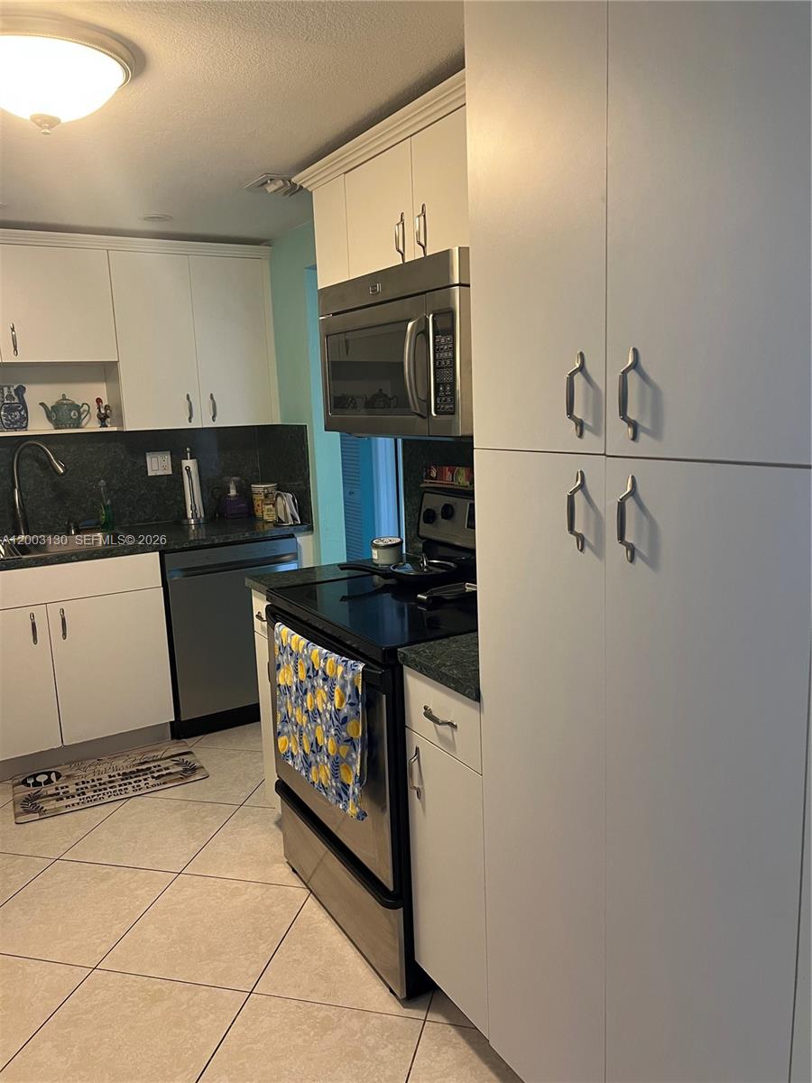 THE LEDGES CONDO - Residential