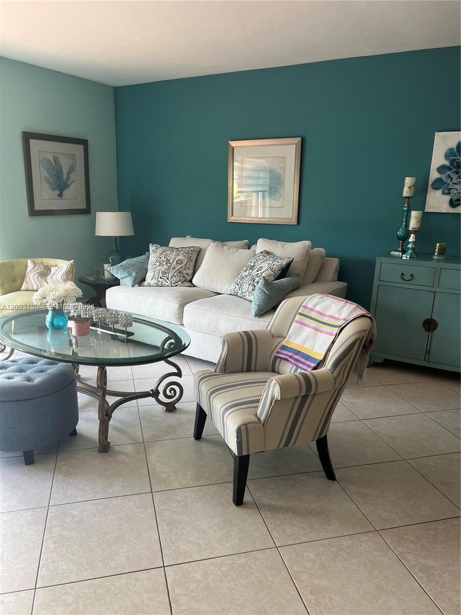 THE LEDGES CONDO - Residential