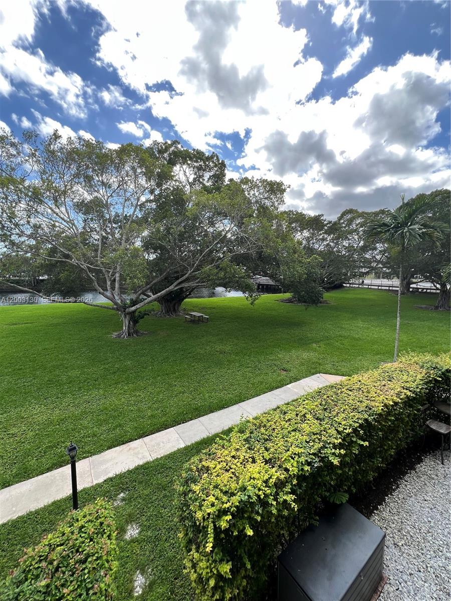 THE LEDGES CONDO - Residential