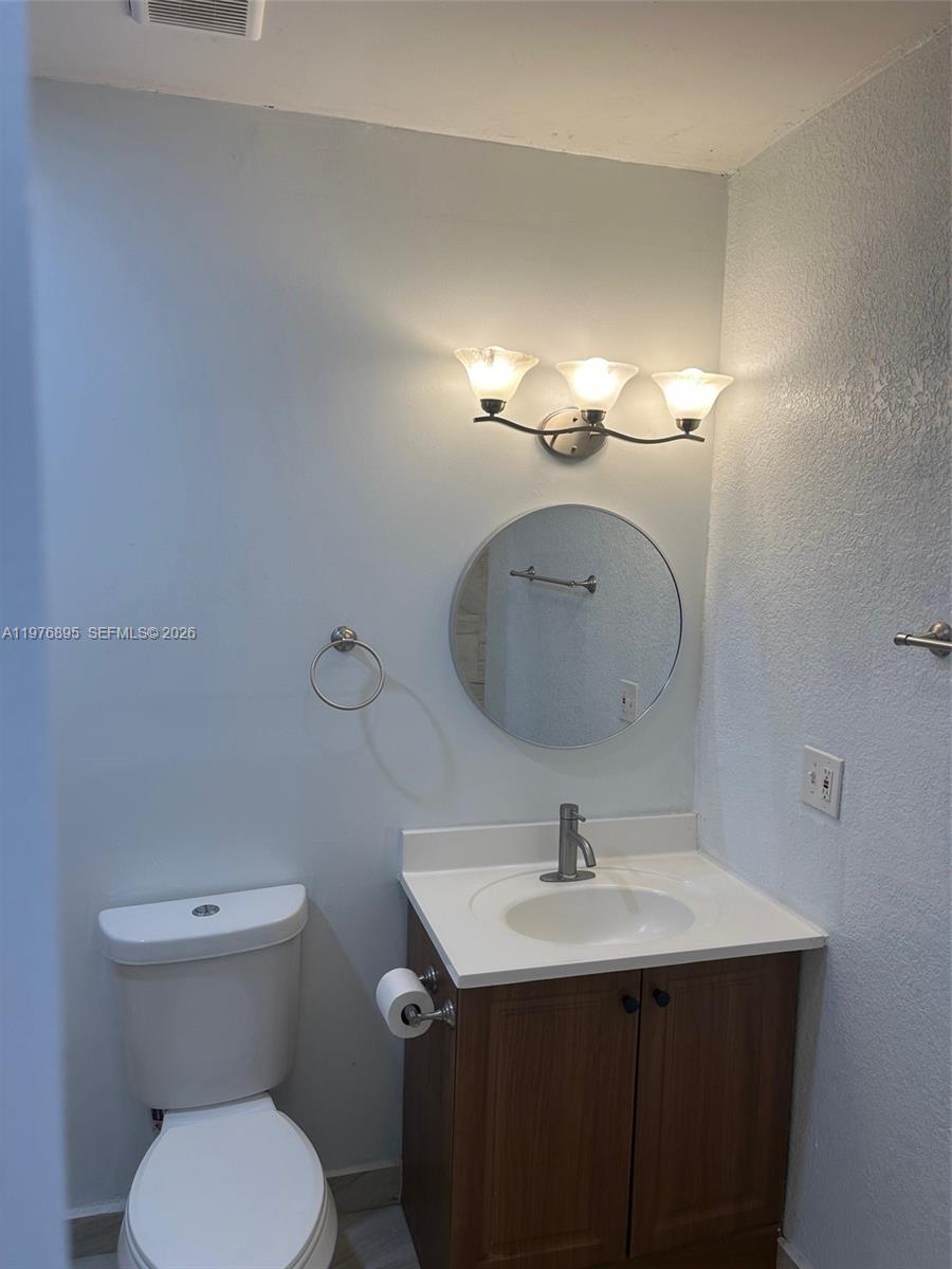 CAROL CITY 2ND ADDN - Residential Lease