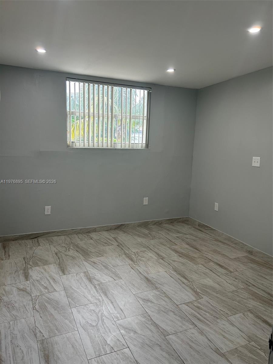 CAROL CITY 2ND ADDN - Residential Lease