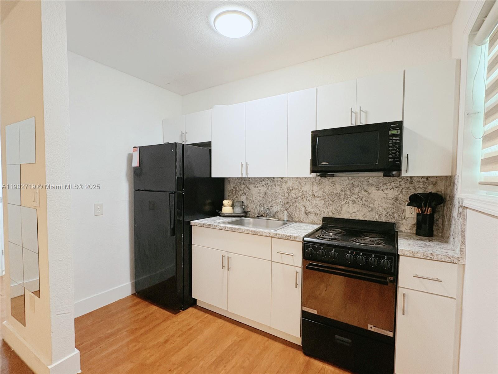 THOMAS ESTATES - Residential Lease