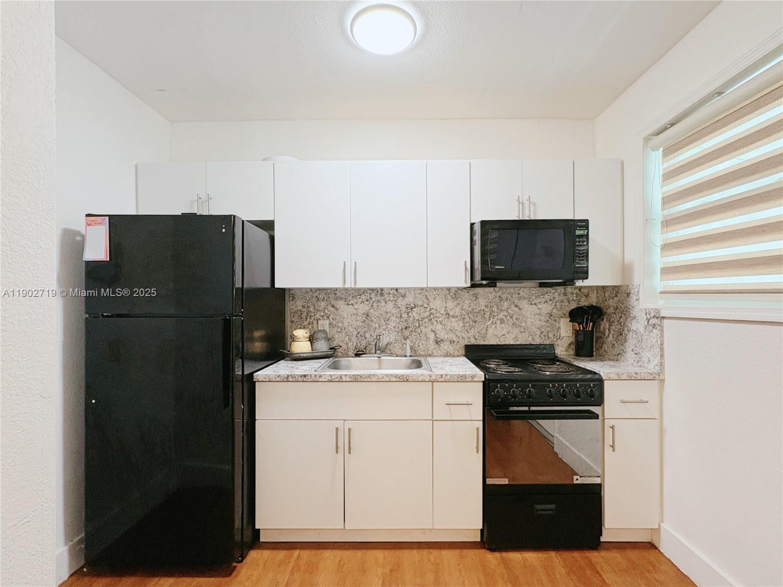 THOMAS ESTATES - Residential Lease