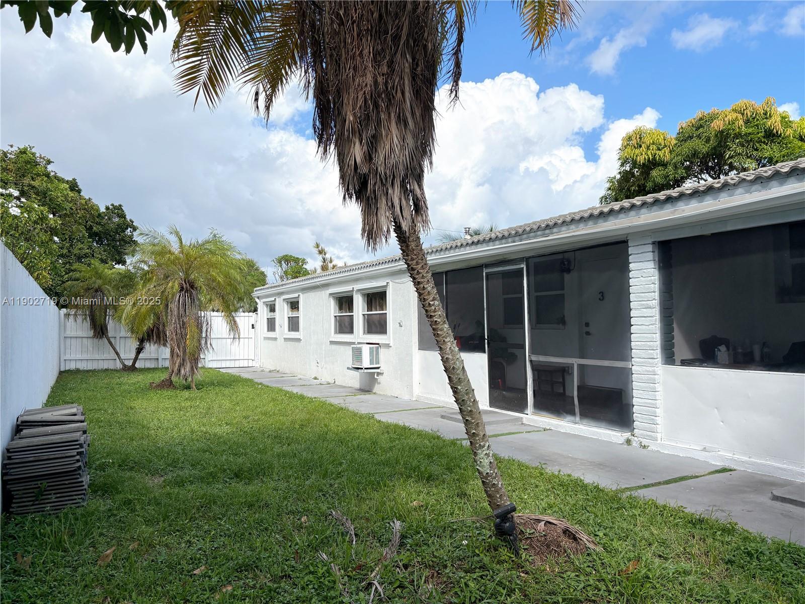 THOMAS ESTATES - Residential Lease