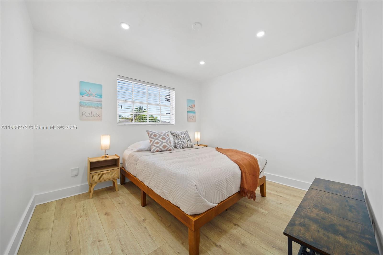 CORAL GARDENS 1ST ADDN - Residential