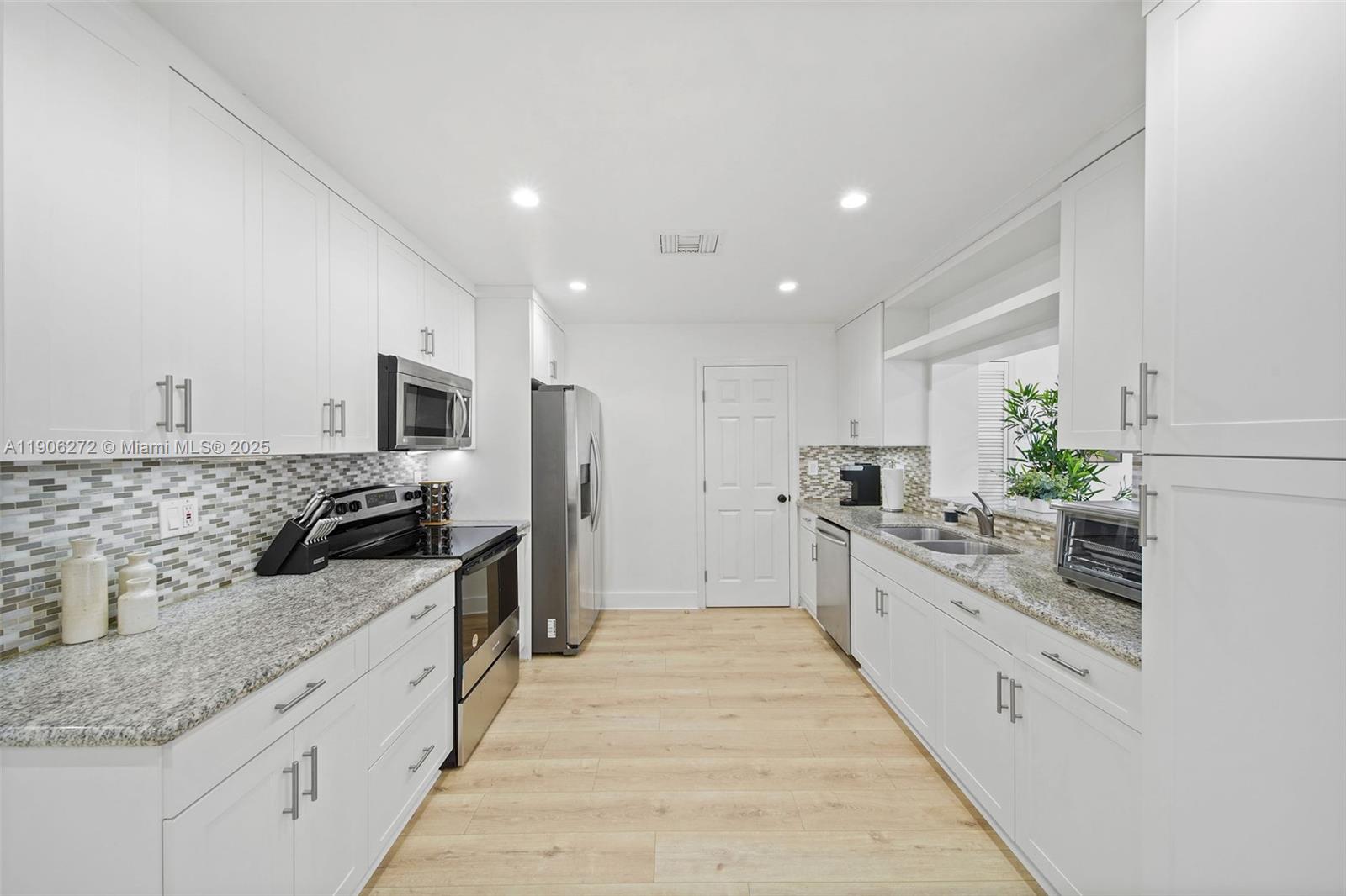 CORAL GARDENS 1ST ADDN - Residential