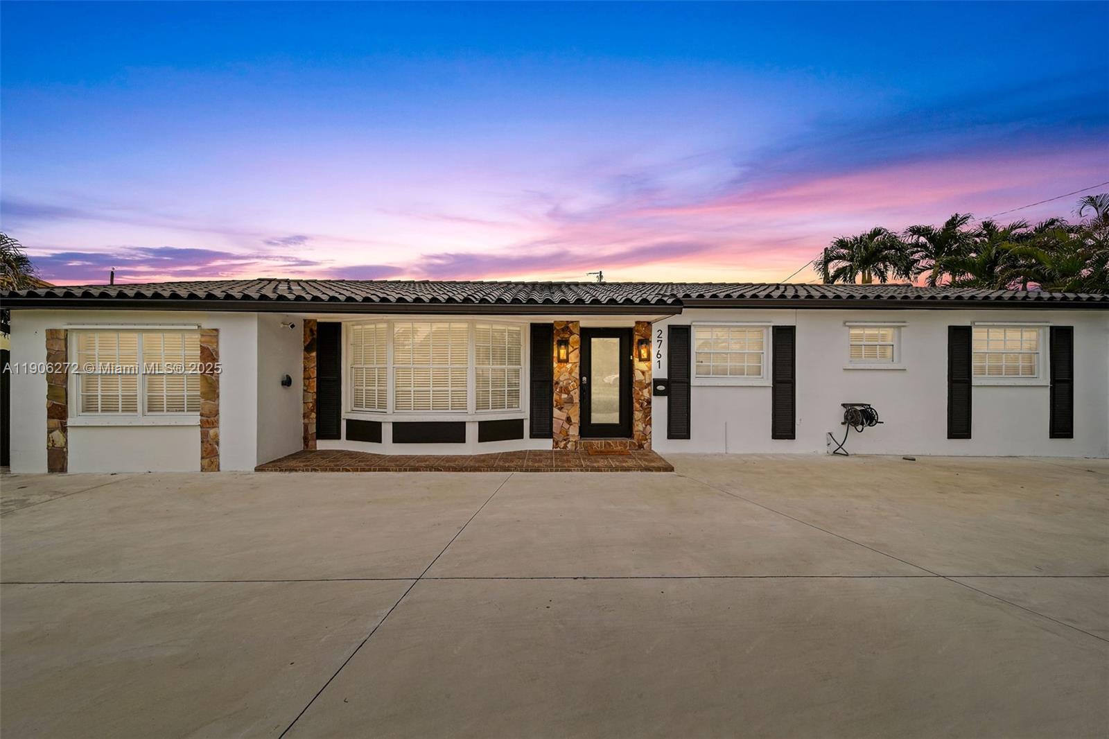 CORAL GARDENS 1ST ADDN - Residential