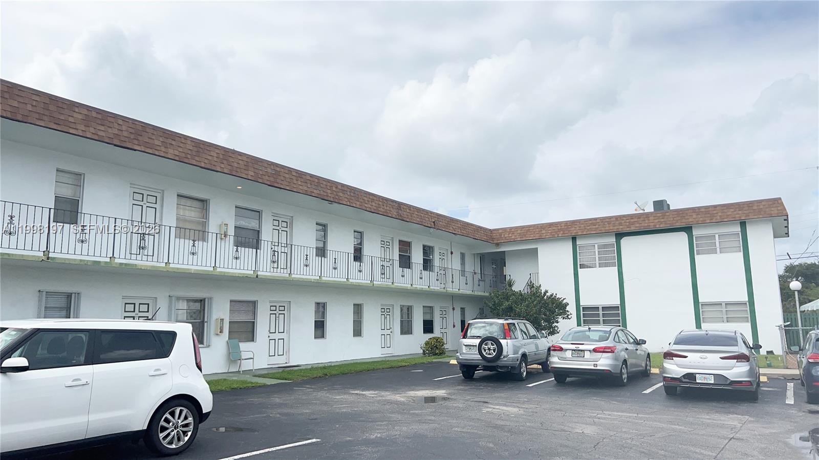 CYPRESS GARDENS CONDOMINI - Residential