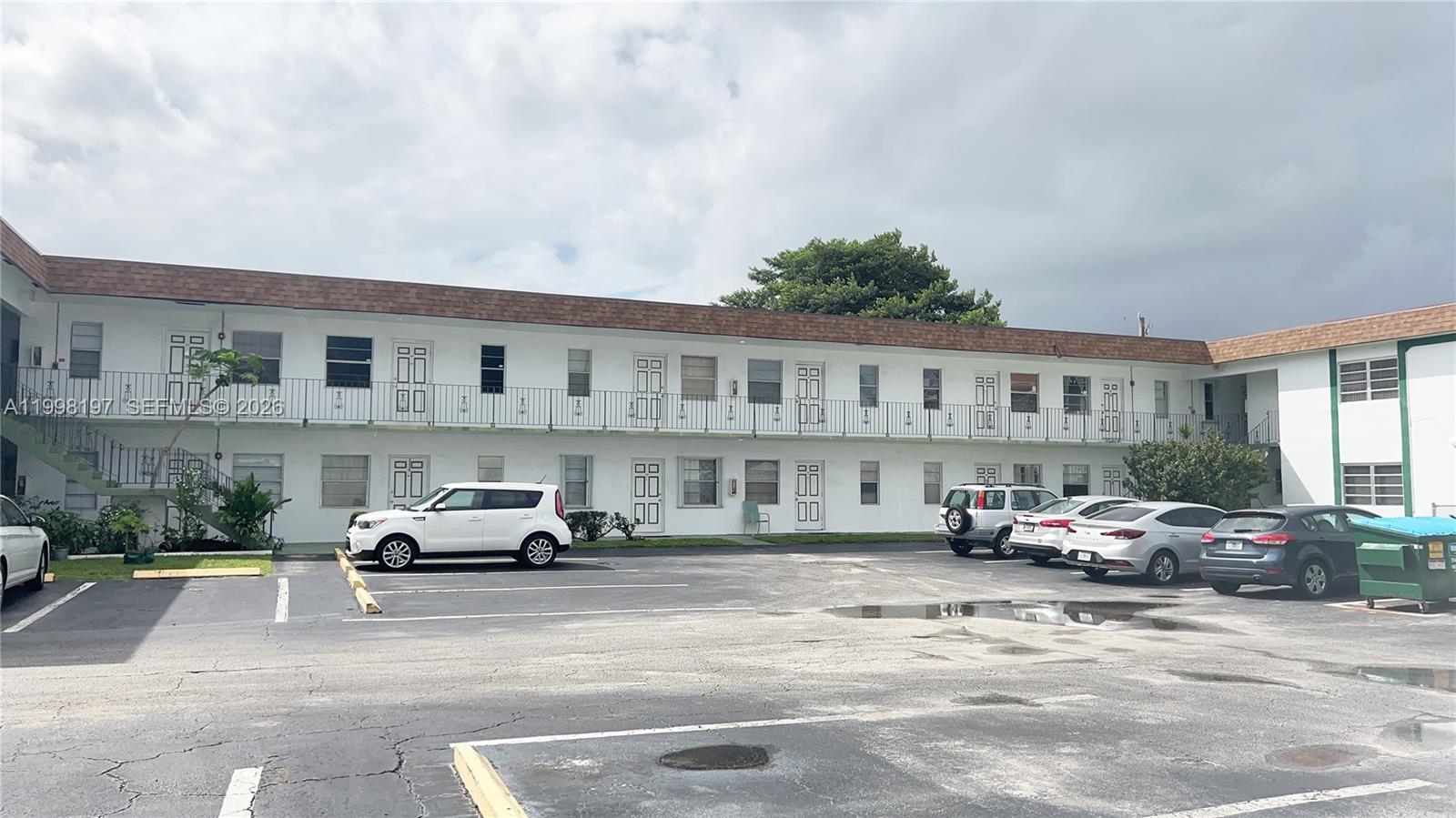 CYPRESS GARDENS CONDOMINI - Residential