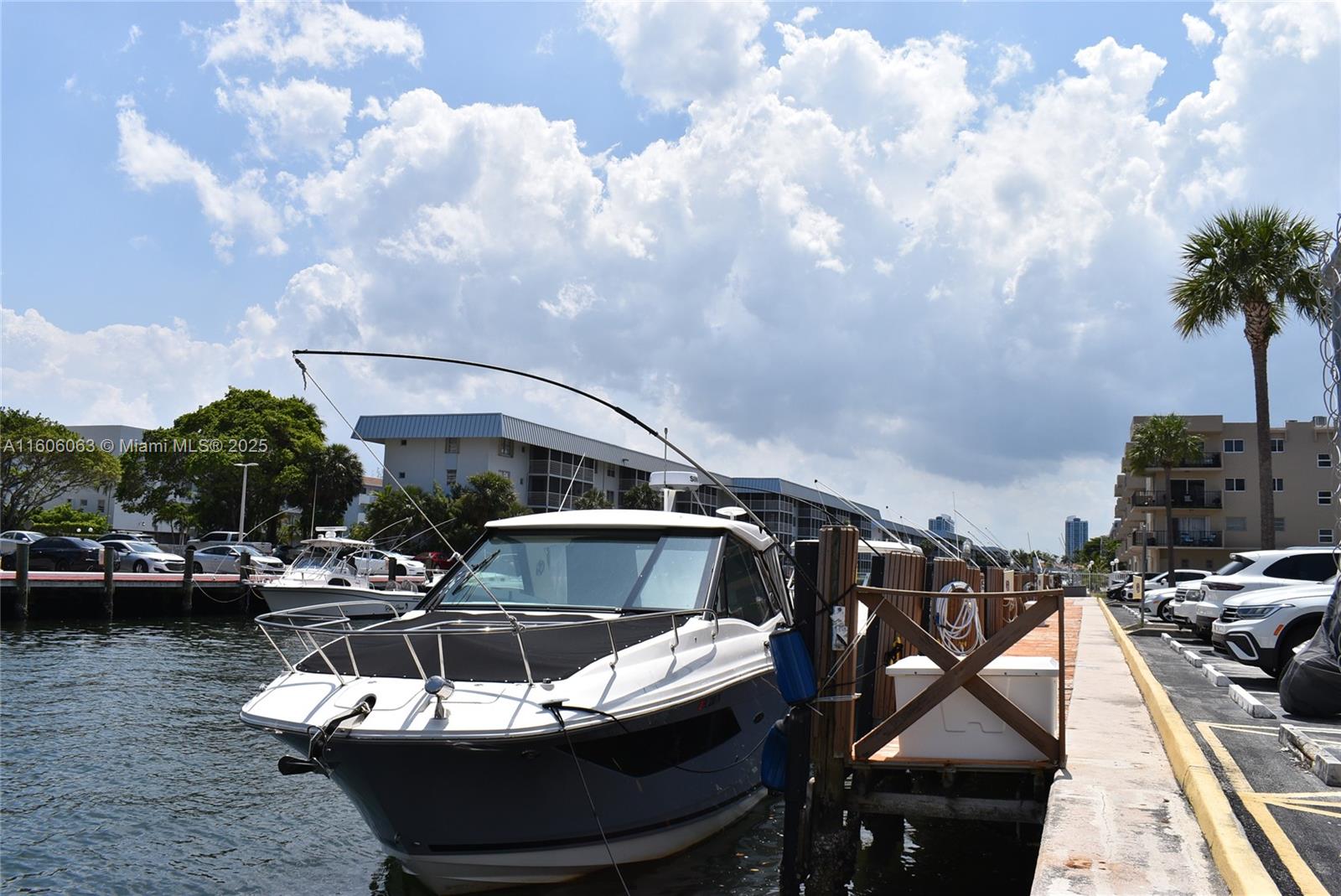 EDEN POINT NORTH CONDO - Residential