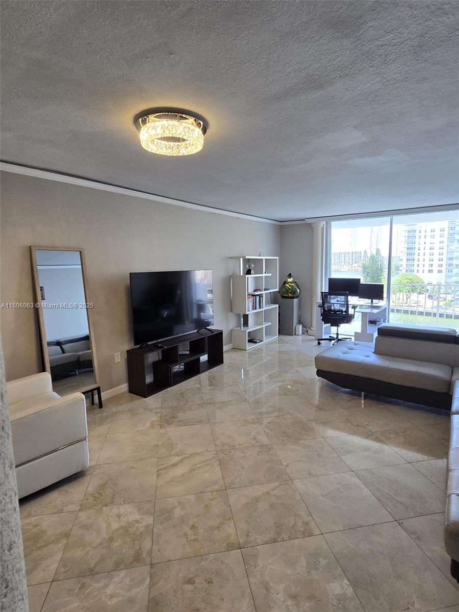 EDEN POINT NORTH CONDO - Residential