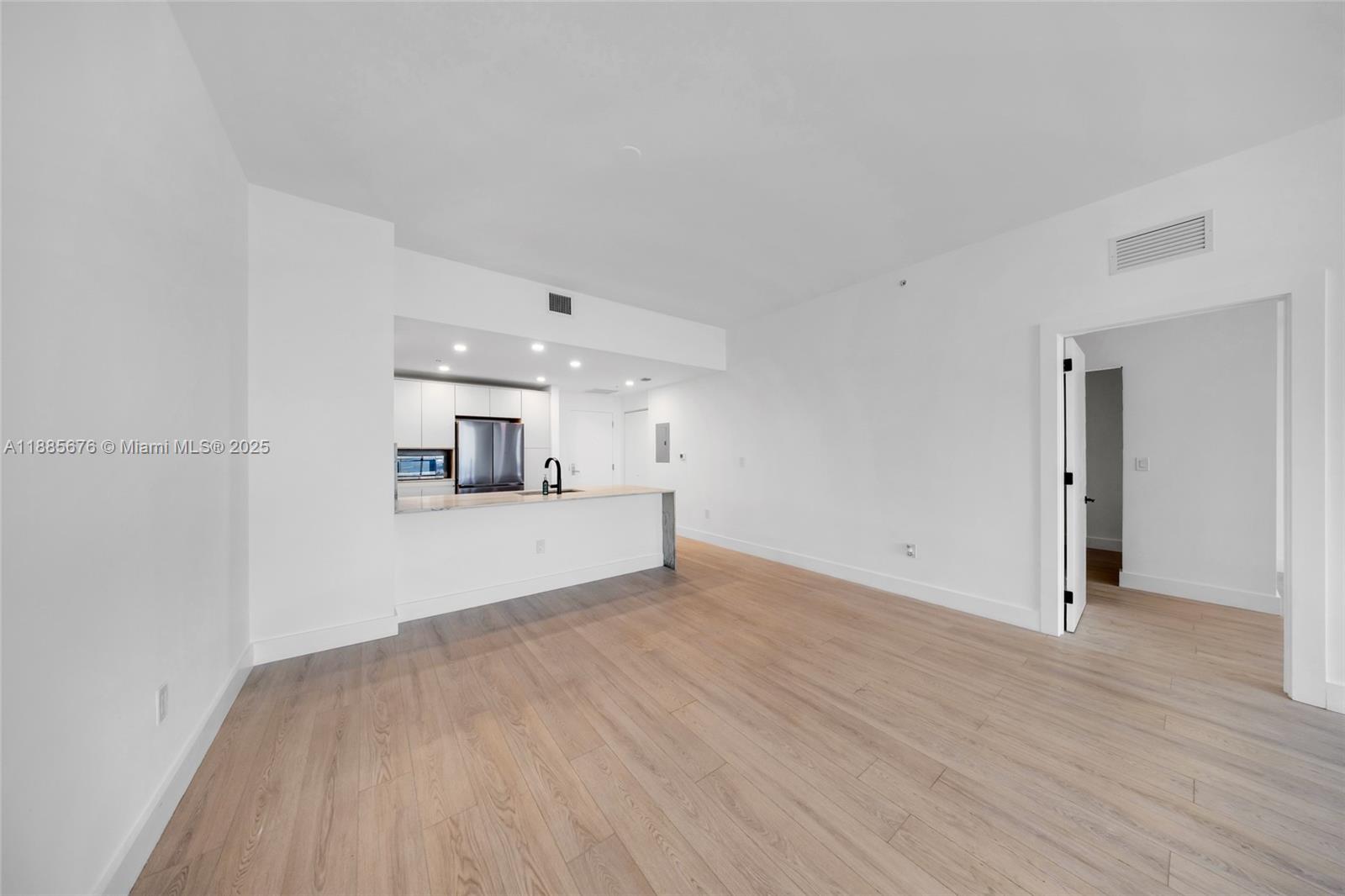 THE LEXI CONDO - Residential Lease