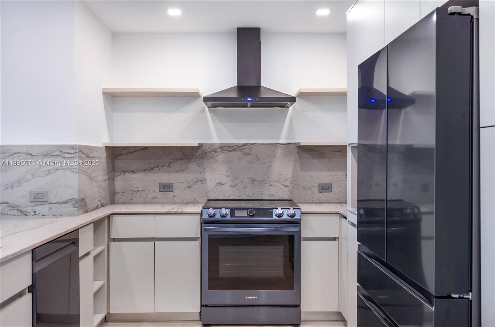 THE LEXI CONDO - Residential Lease