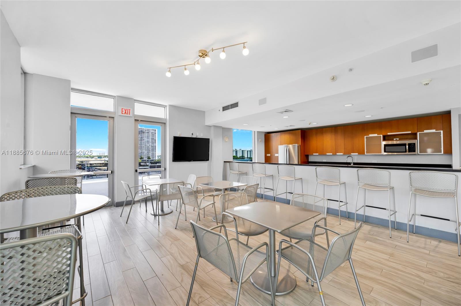 THE LEXI CONDO - Residential Lease