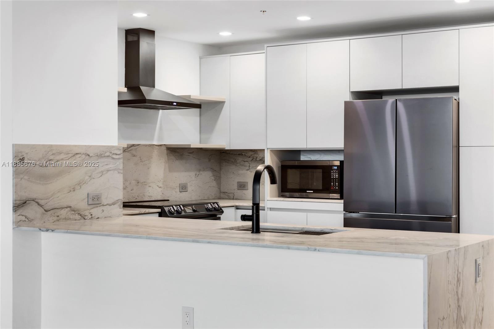 THE LEXI CONDO - Residential Lease