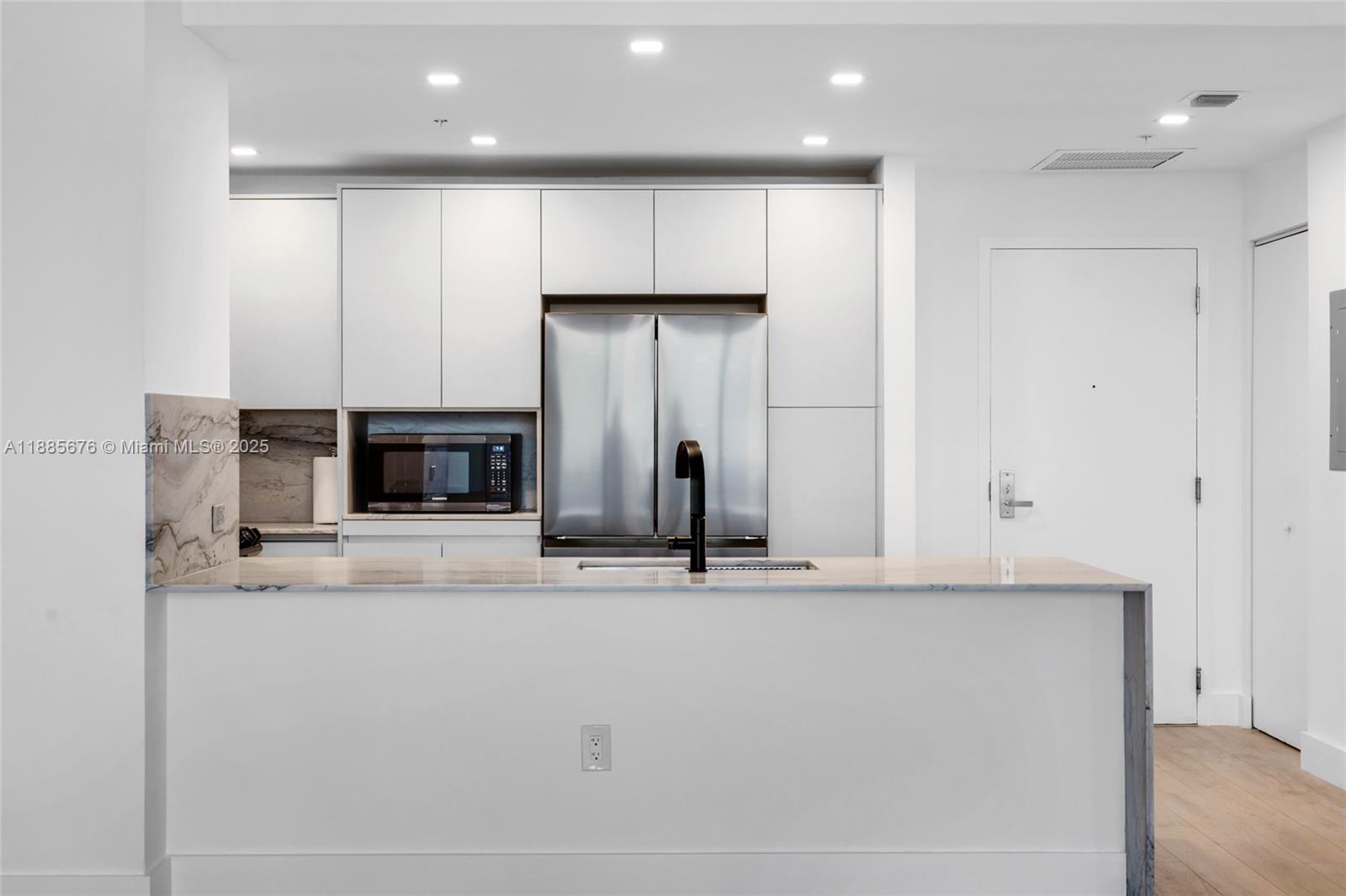 THE LEXI CONDO - Residential Lease