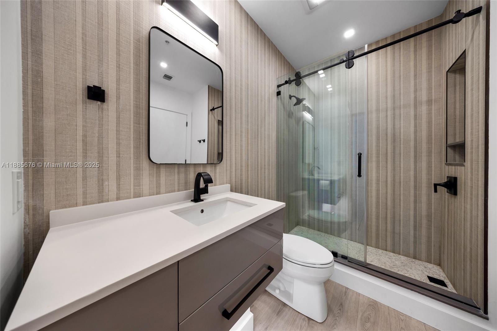 THE LEXI CONDO - Residential Lease