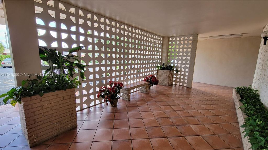 Photo of 4650 Washington St #306, Hollywood, FL 33021 (MLS # A11349000)