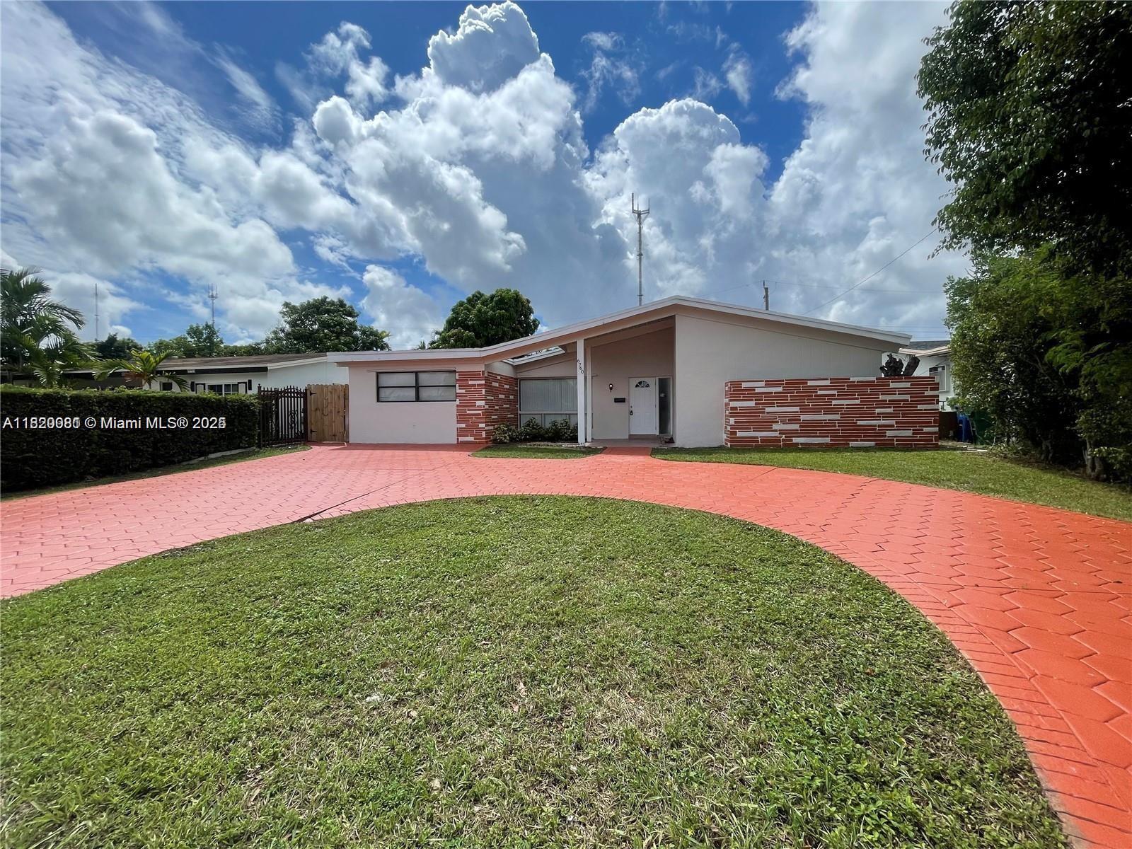 MIRAMAR ISLES SEC 5 - Residential