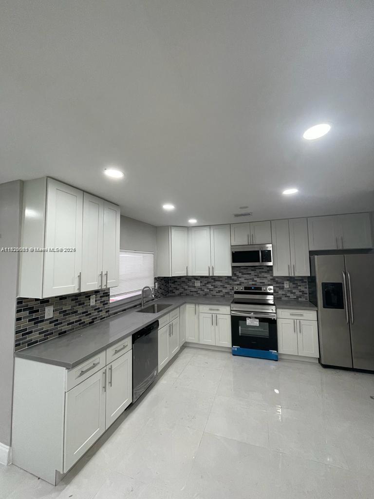 MIRAMAR ISLES SEC 5 - Residential