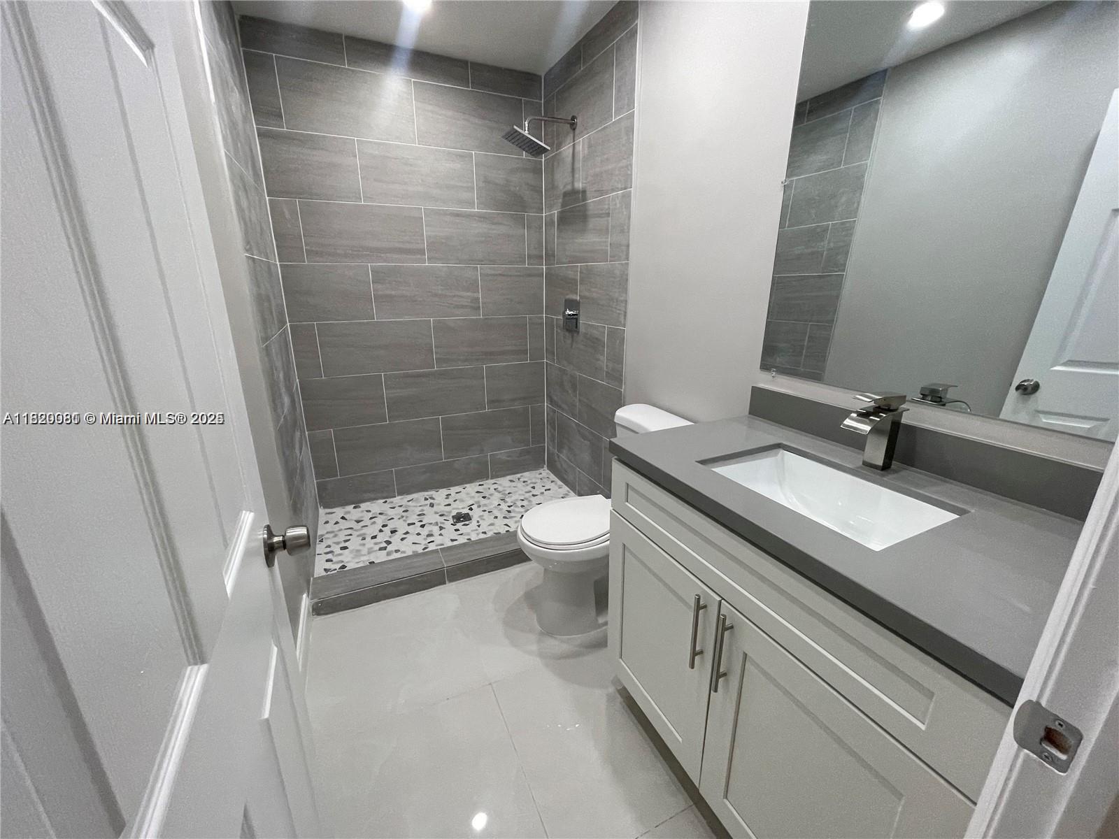 MIRAMAR ISLES SEC 5 - Residential