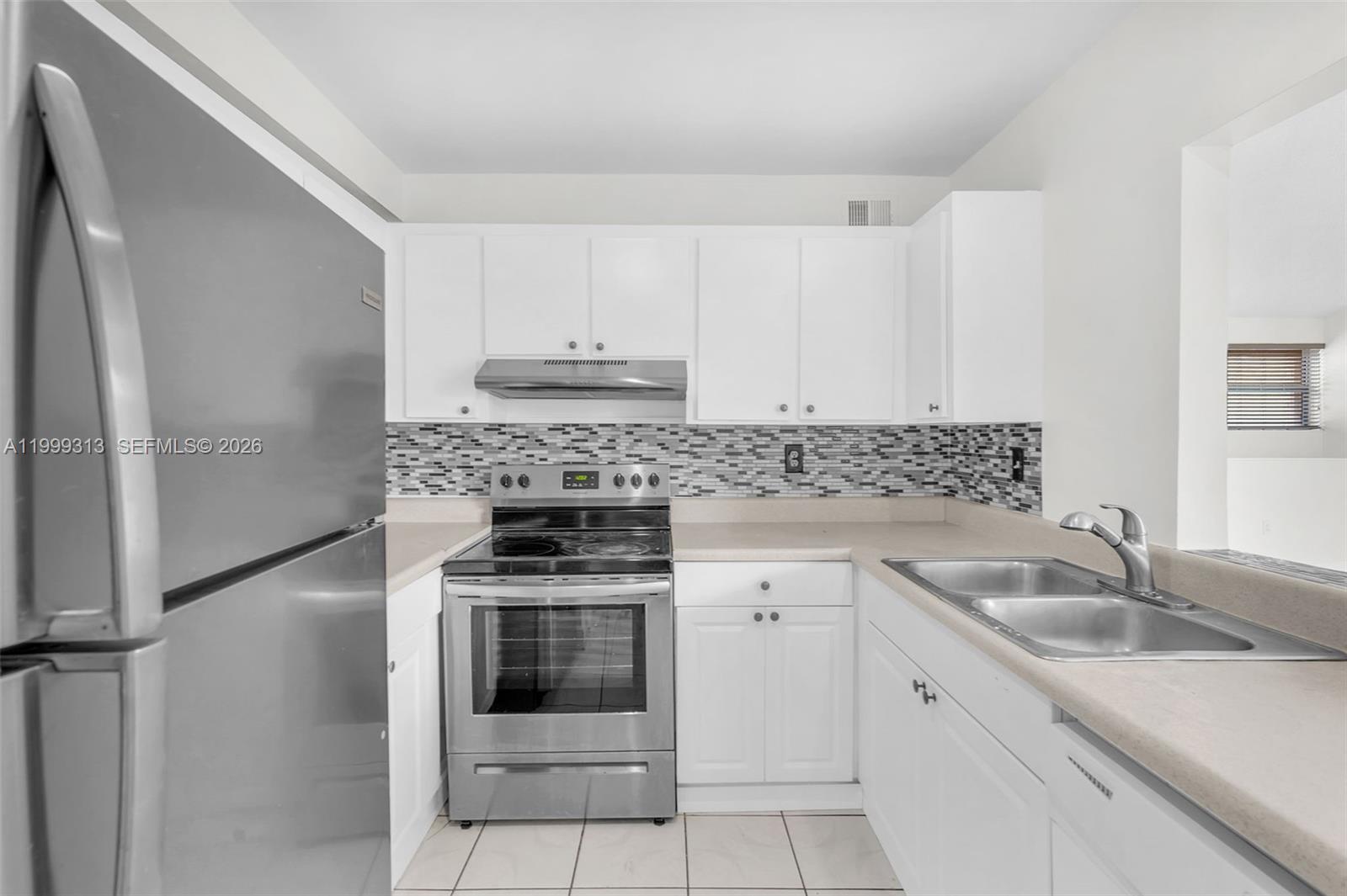 INDIAN SUMMER VILLAGE II - Residential Lease