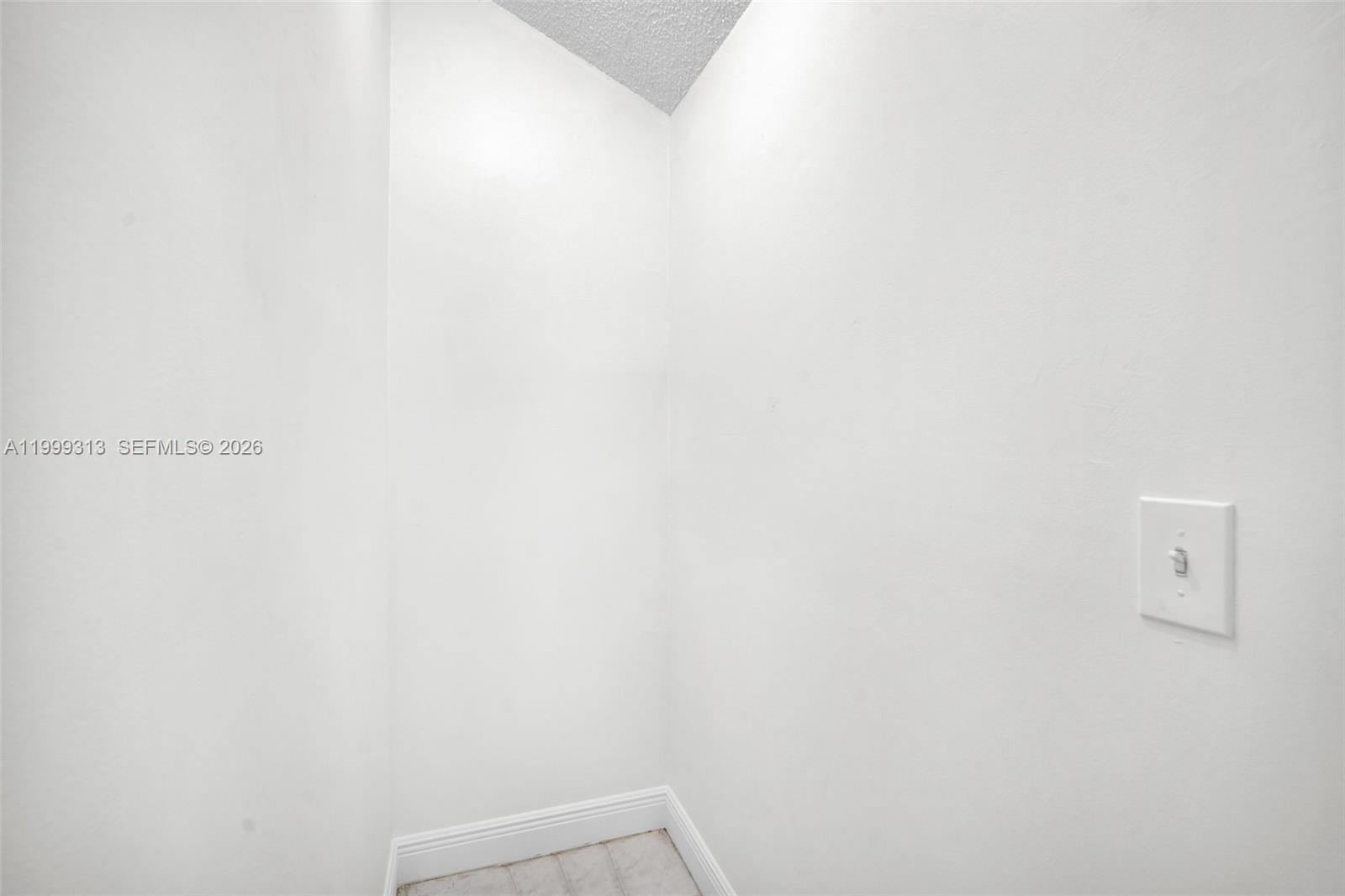 INDIAN SUMMER VILLAGE II - Residential Lease