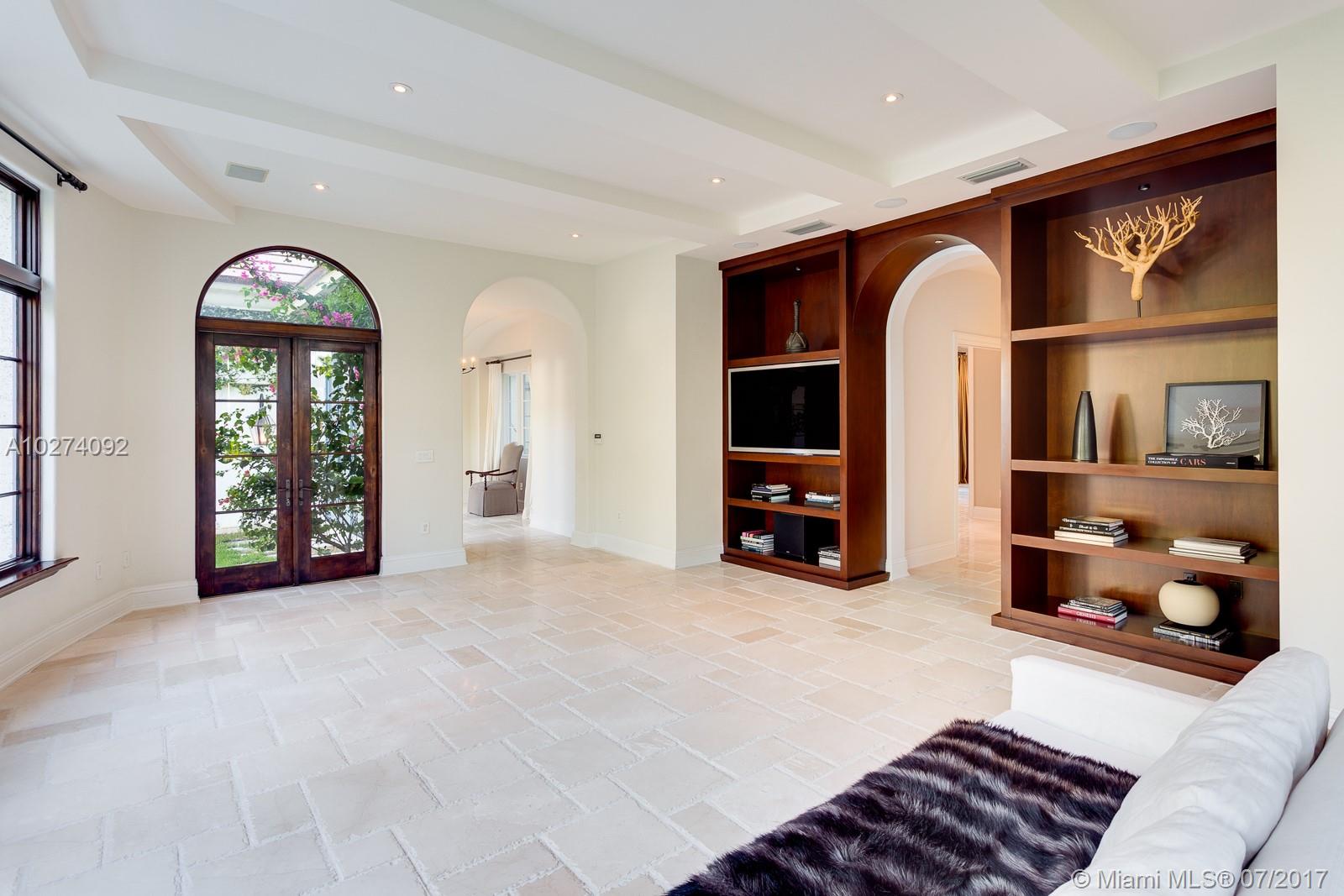 SNAPPER CREEK LAKES SUB - Residential