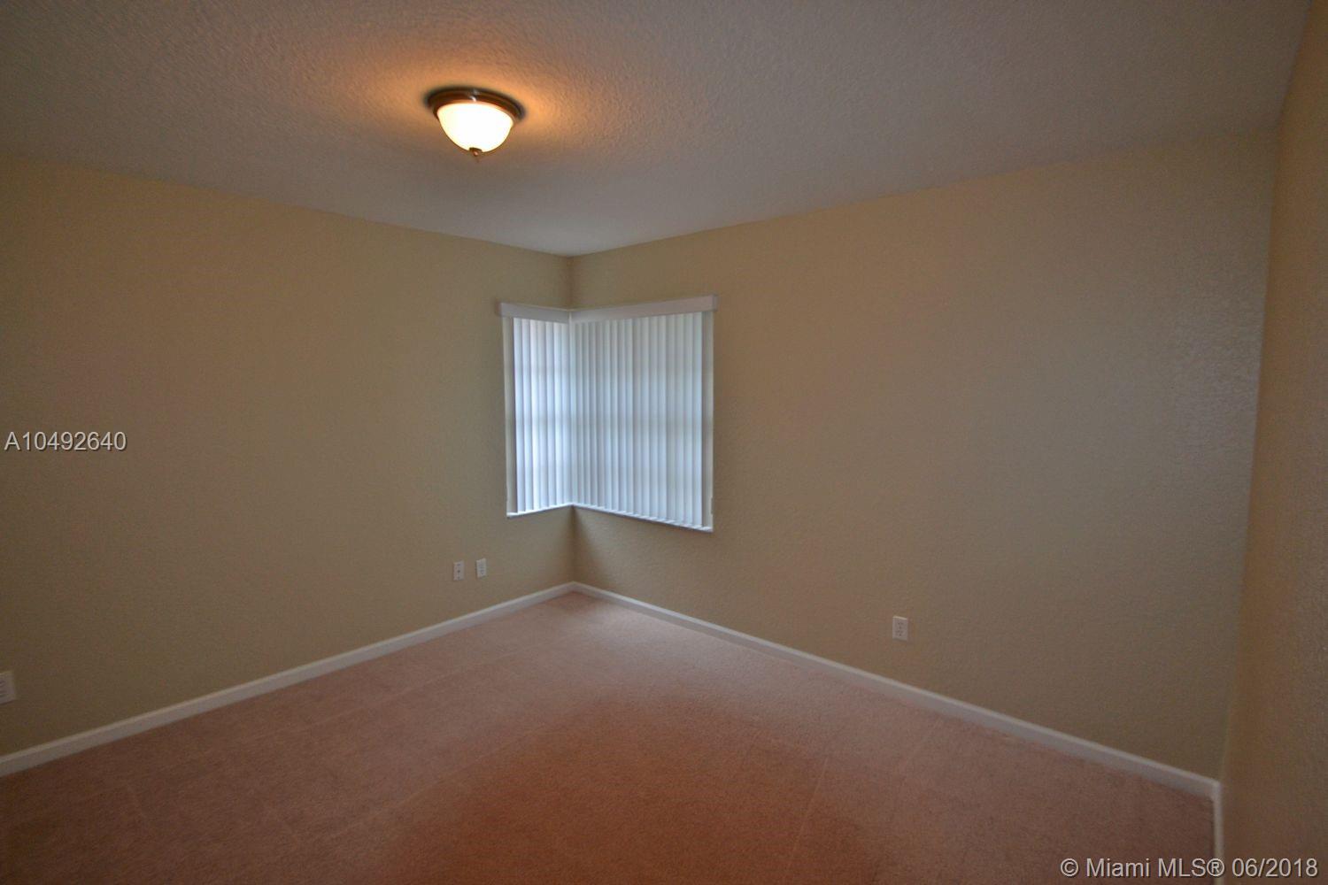 EMBASSY LAKES - Residential Lease