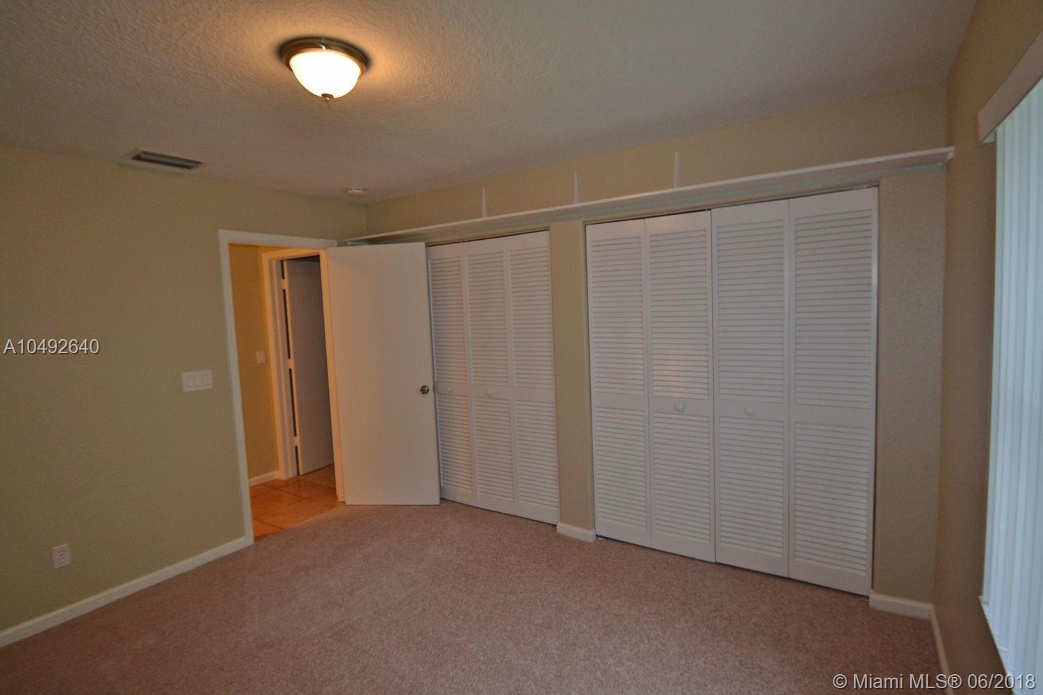 EMBASSY LAKES - Residential Lease