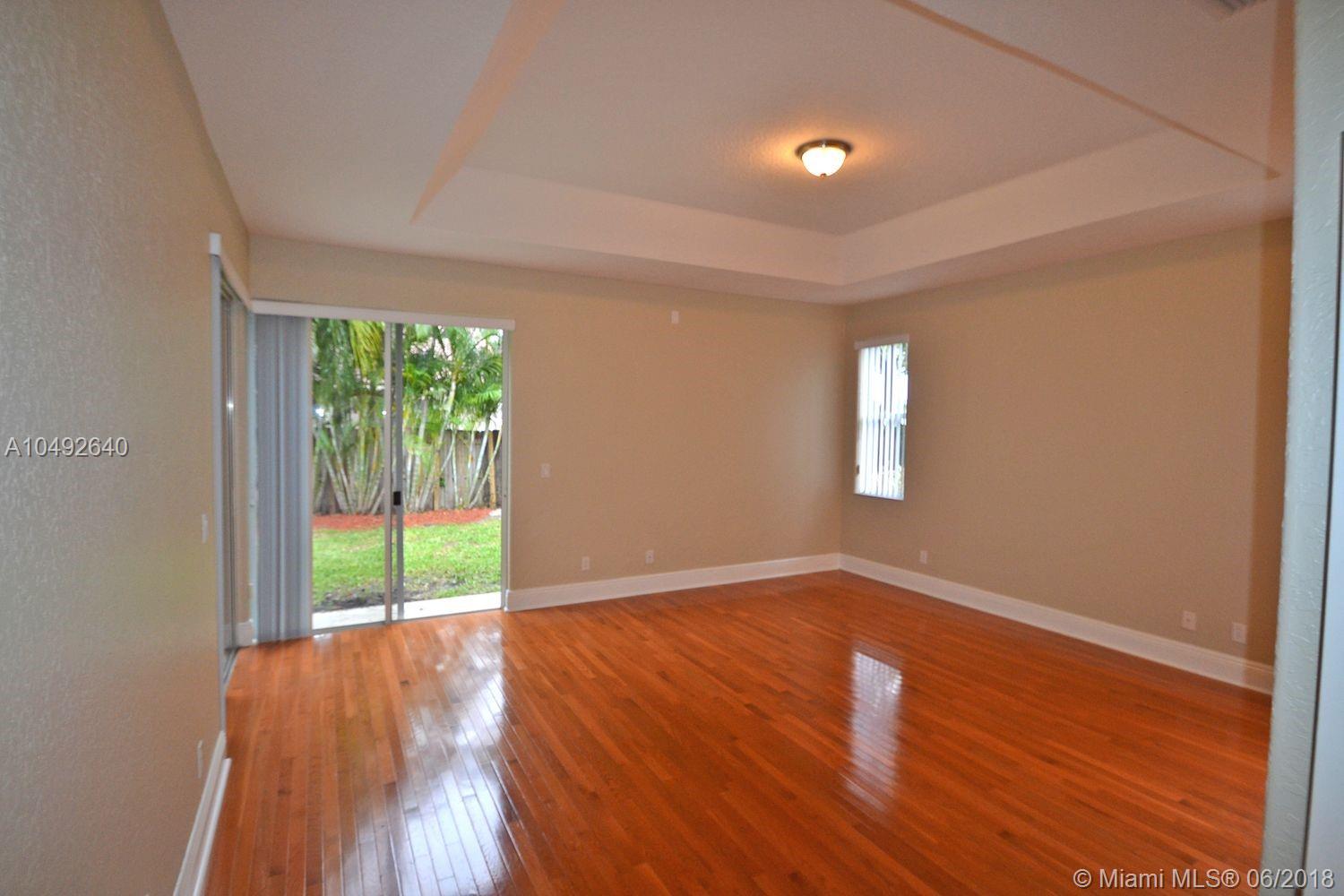 EMBASSY LAKES - Residential Lease