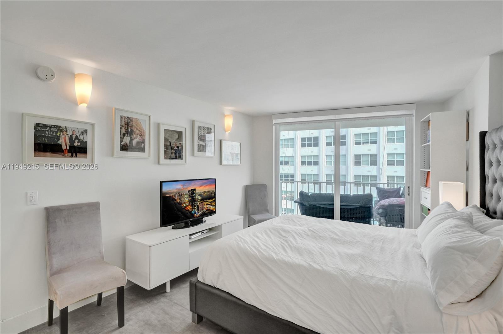 BAYVIEW TERR CONDO - Residential