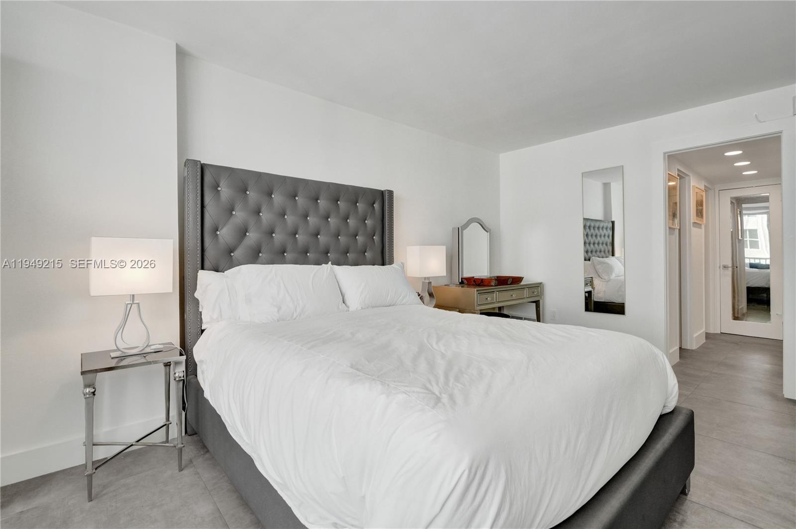 BAYVIEW TERR CONDO - Residential